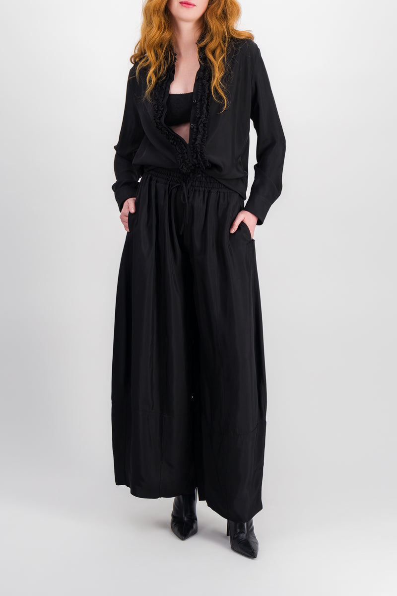 Jil Sander - Extra wide leg pants in fluid washed viscose with drawstring wide belt
